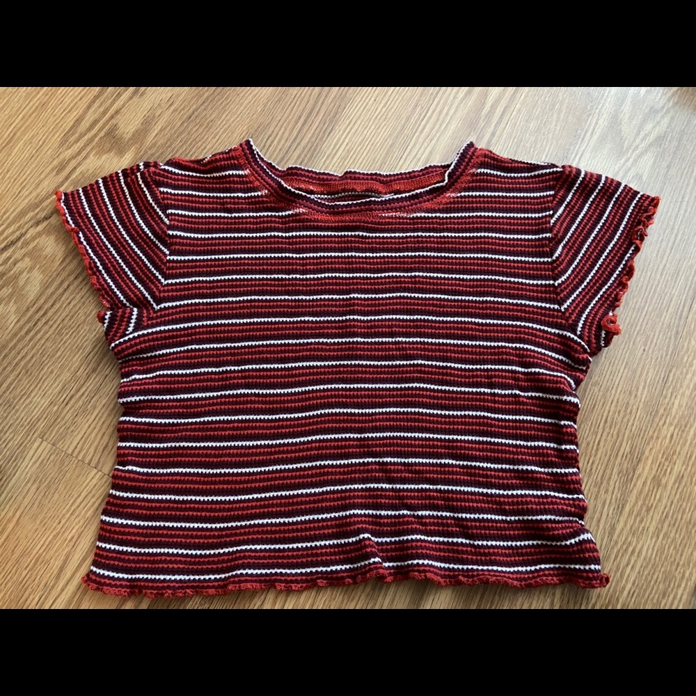 70s style crop top